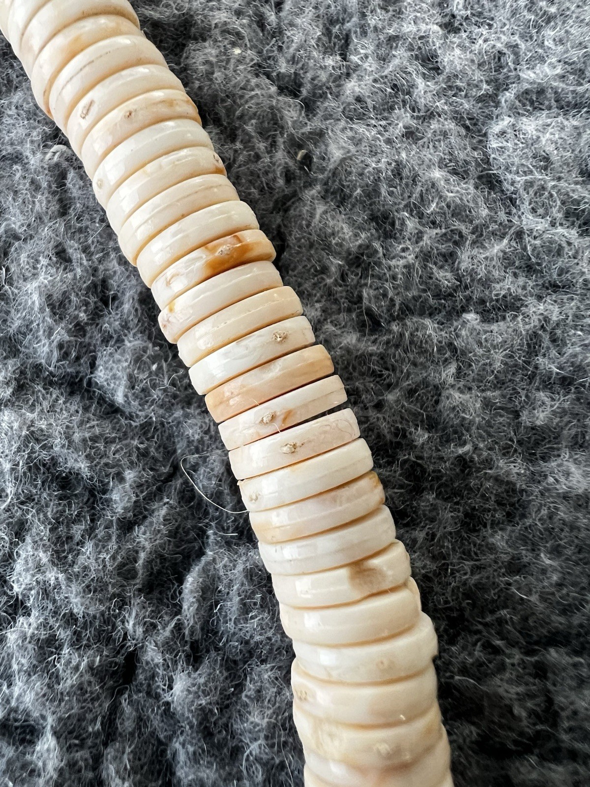Vintage Heishi Choker Necklace BEACH Shell Disc Beads 18.5 In. 1970 SURFER