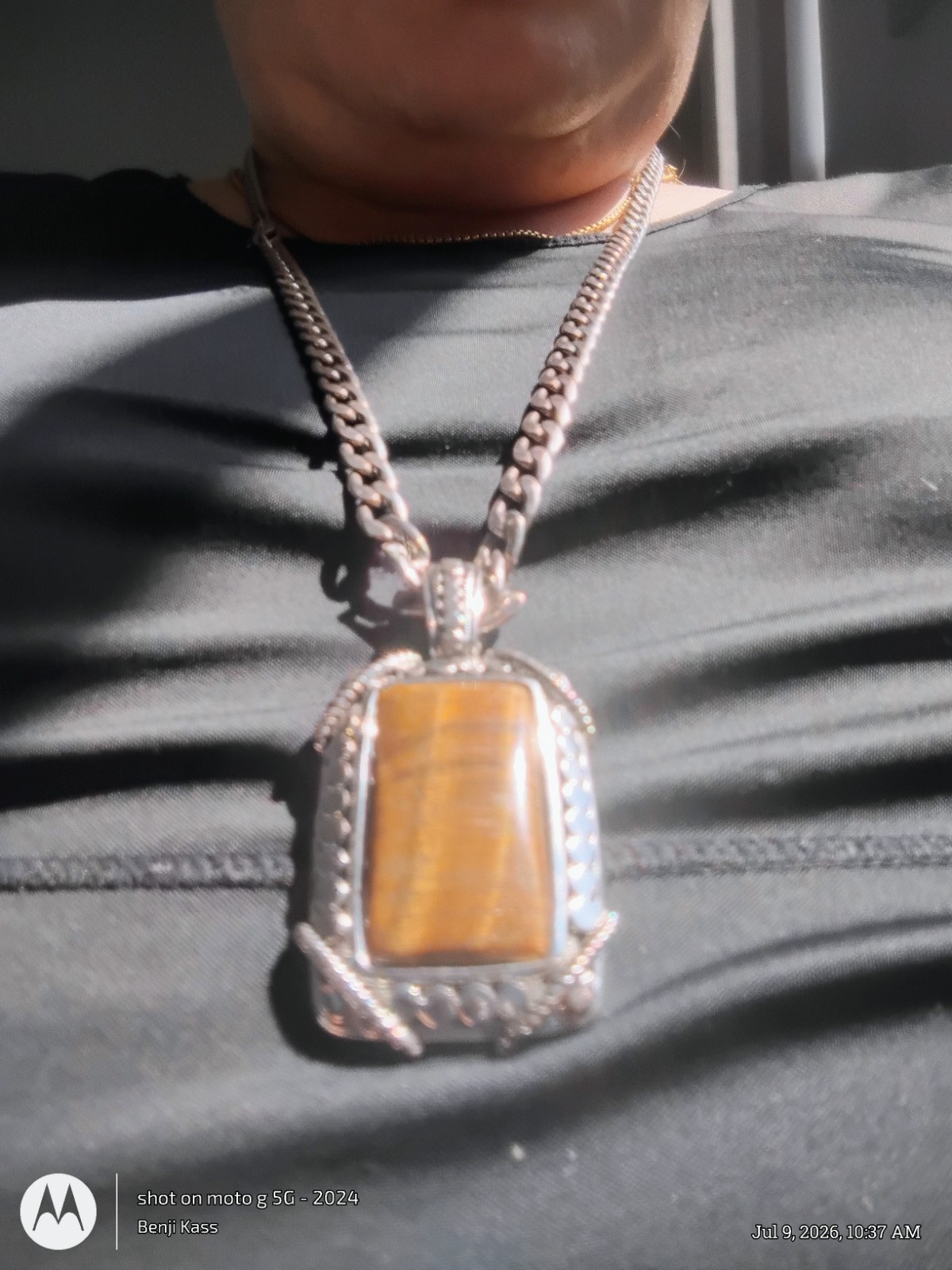 Vintage Joan Rivers Goldtone & Tigers Eye Pendant Necklace