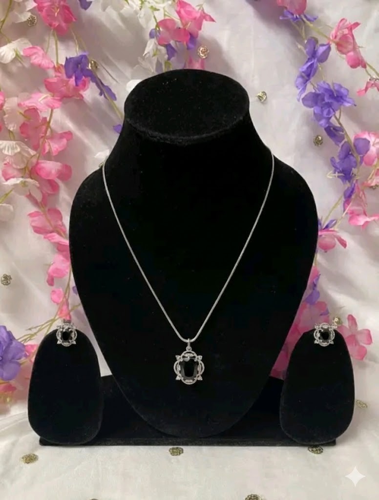 Vintage Style Red Stone American Diamond Silver Pendent Set With Chain Earring
