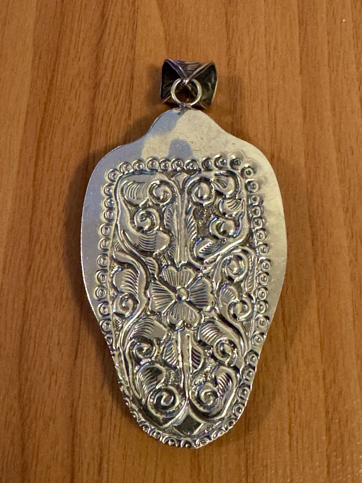 Hand Carved & Handmade Large Bone Pendant,Bear Face Art,Turquoise & Silver 58 gr
