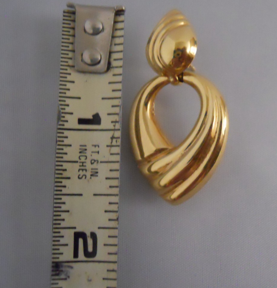 14K Italy UNOAERRE BREV. Yellow Gold 6.4 Grams Door Knocker Stud Earrings 1 5/8″