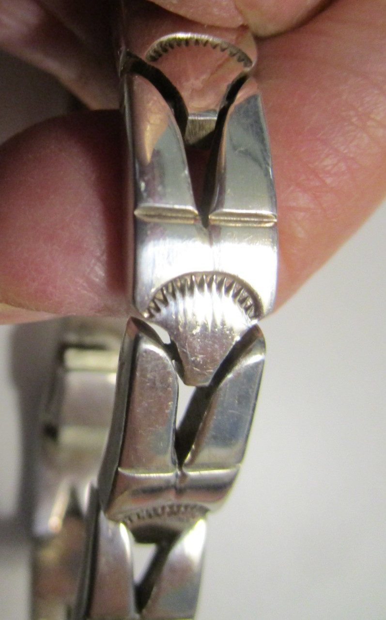 Vintage Mexico 526 Silvertone Hinged Panel Link Bracelet