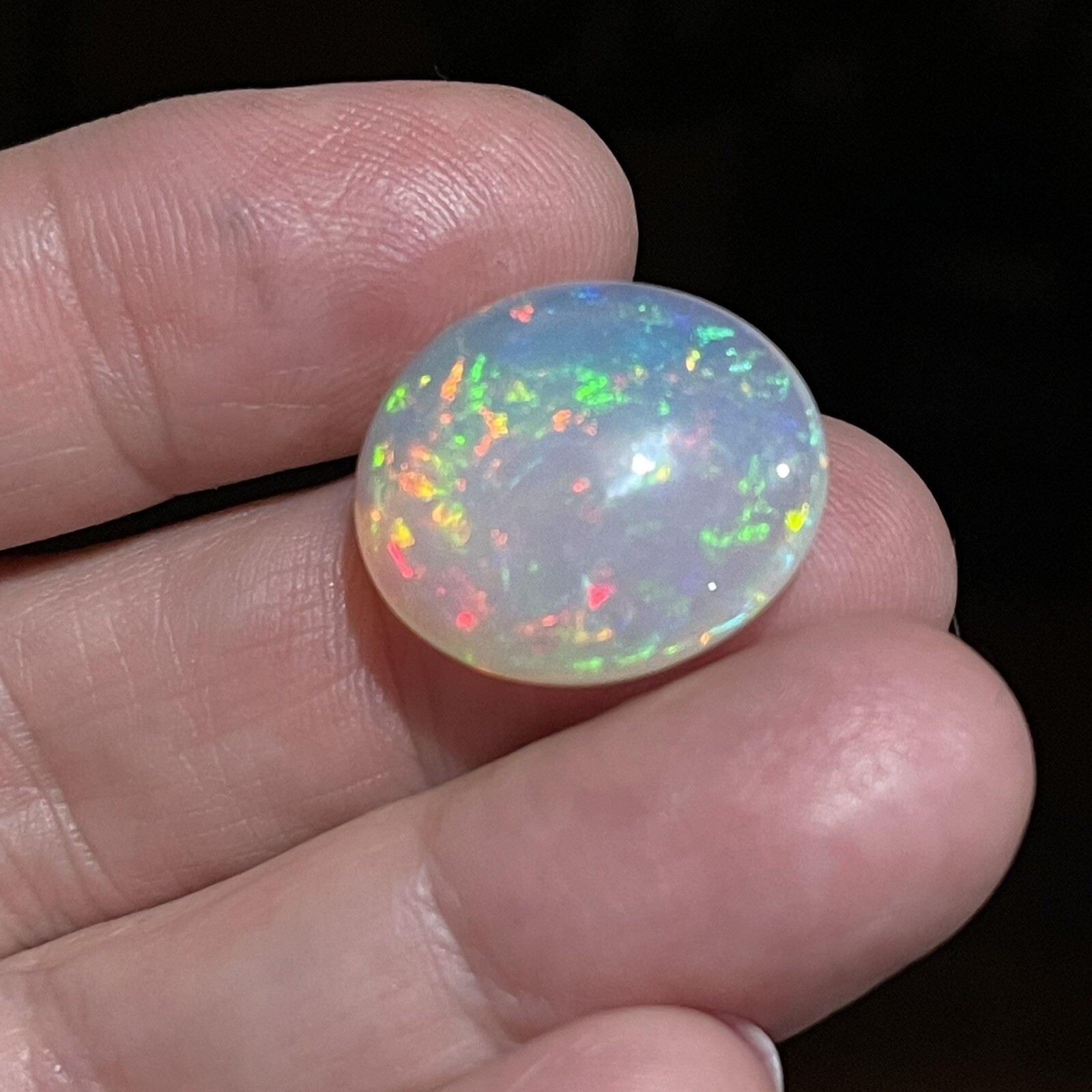 13.3ct 20.4×17.4×8.7mm Huge Clear Sparkling Oval Welo Opal Gemstone Loose Gem
