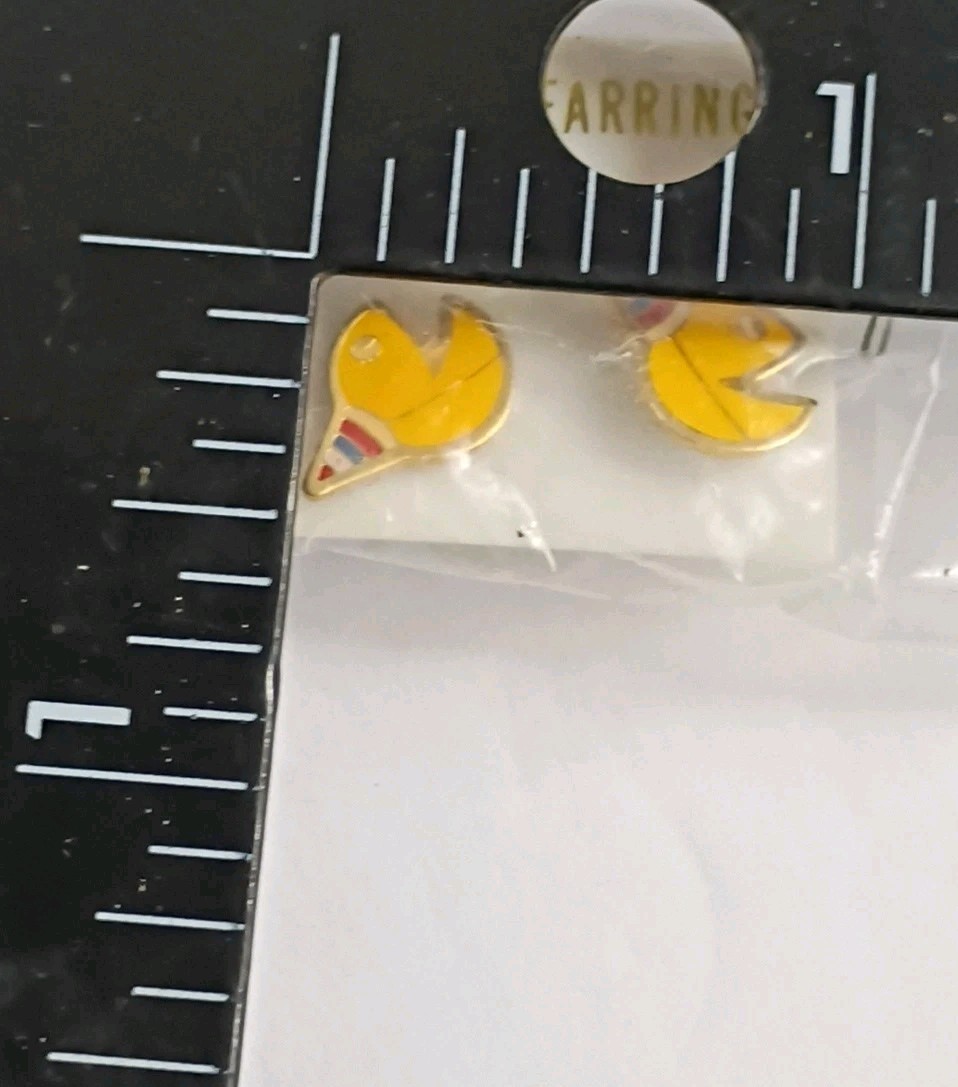Vintage NOS Mrs Pac-Man Birthday Metal Stud Earrings Mr Pac Man Adjustable Ring