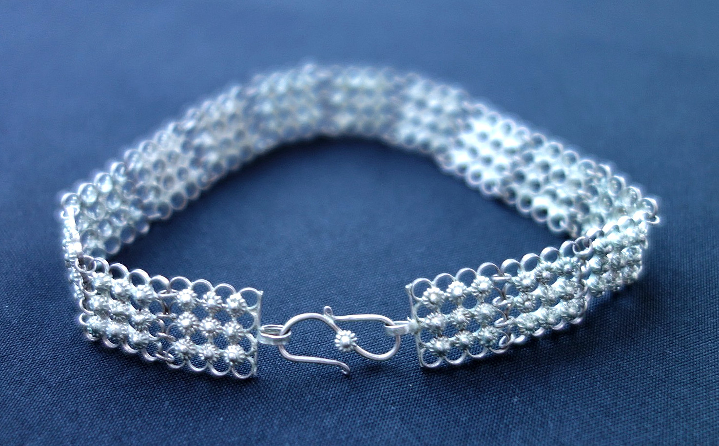 Vintage Handcrafted Ornamental Silver bracelet – India / Asia 17.5cm long