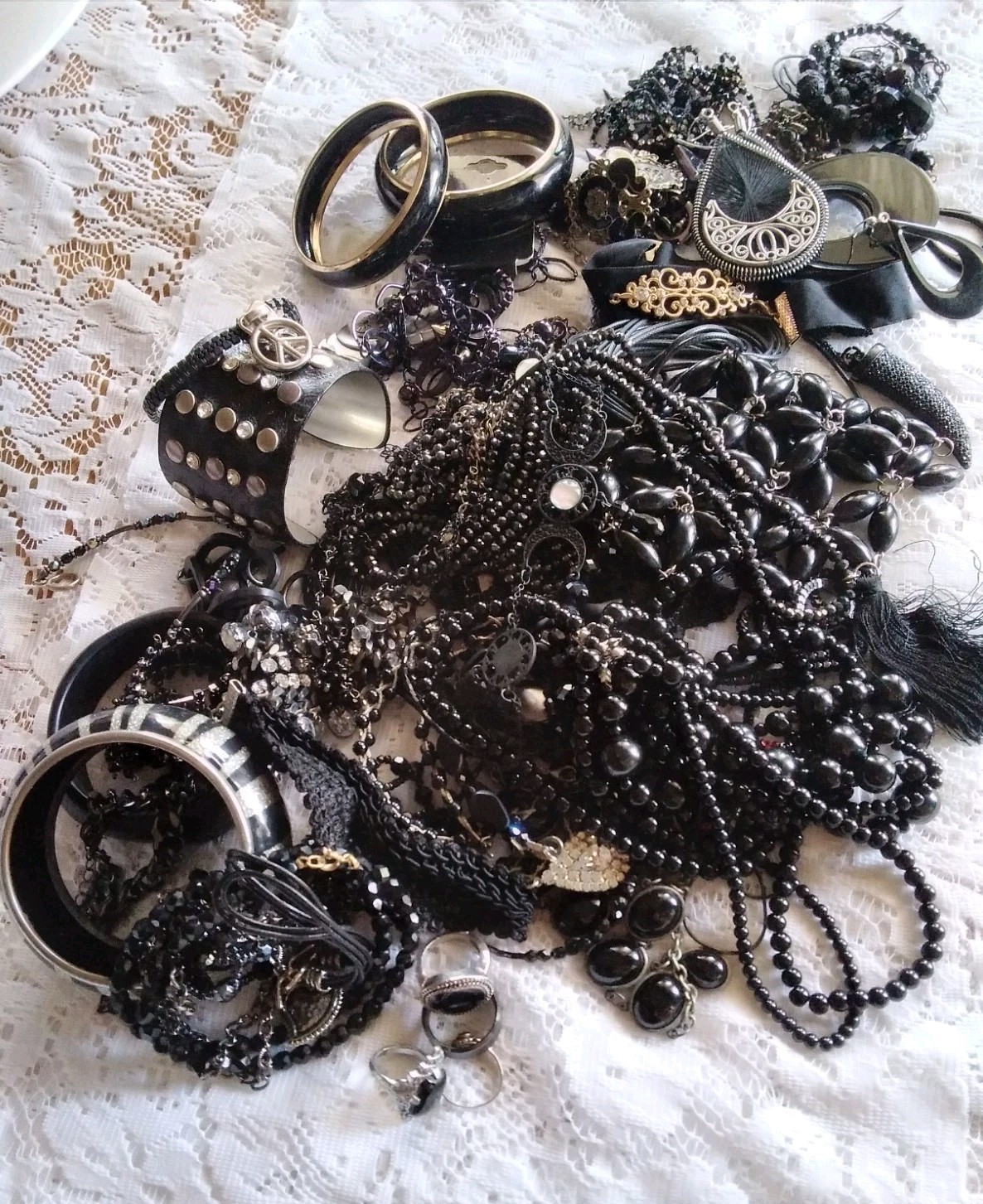 Vintage To Modern Tones Of Black Mixed 68 Piece Wearable Fashion Jewelry Lot