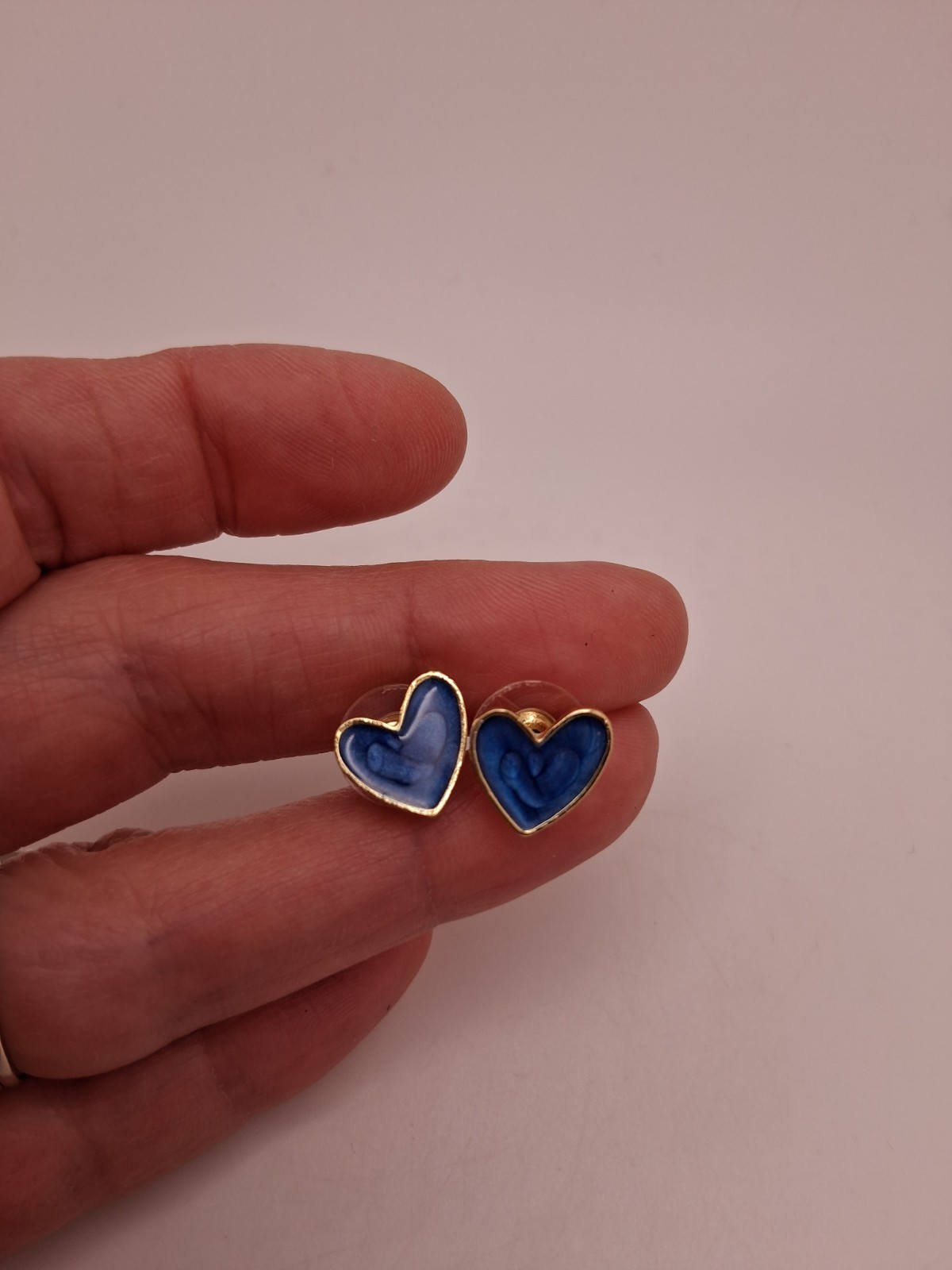 Chic Blue Heart Design Stud Earrings Elegant Simple Jewelry Gift Golden Toned