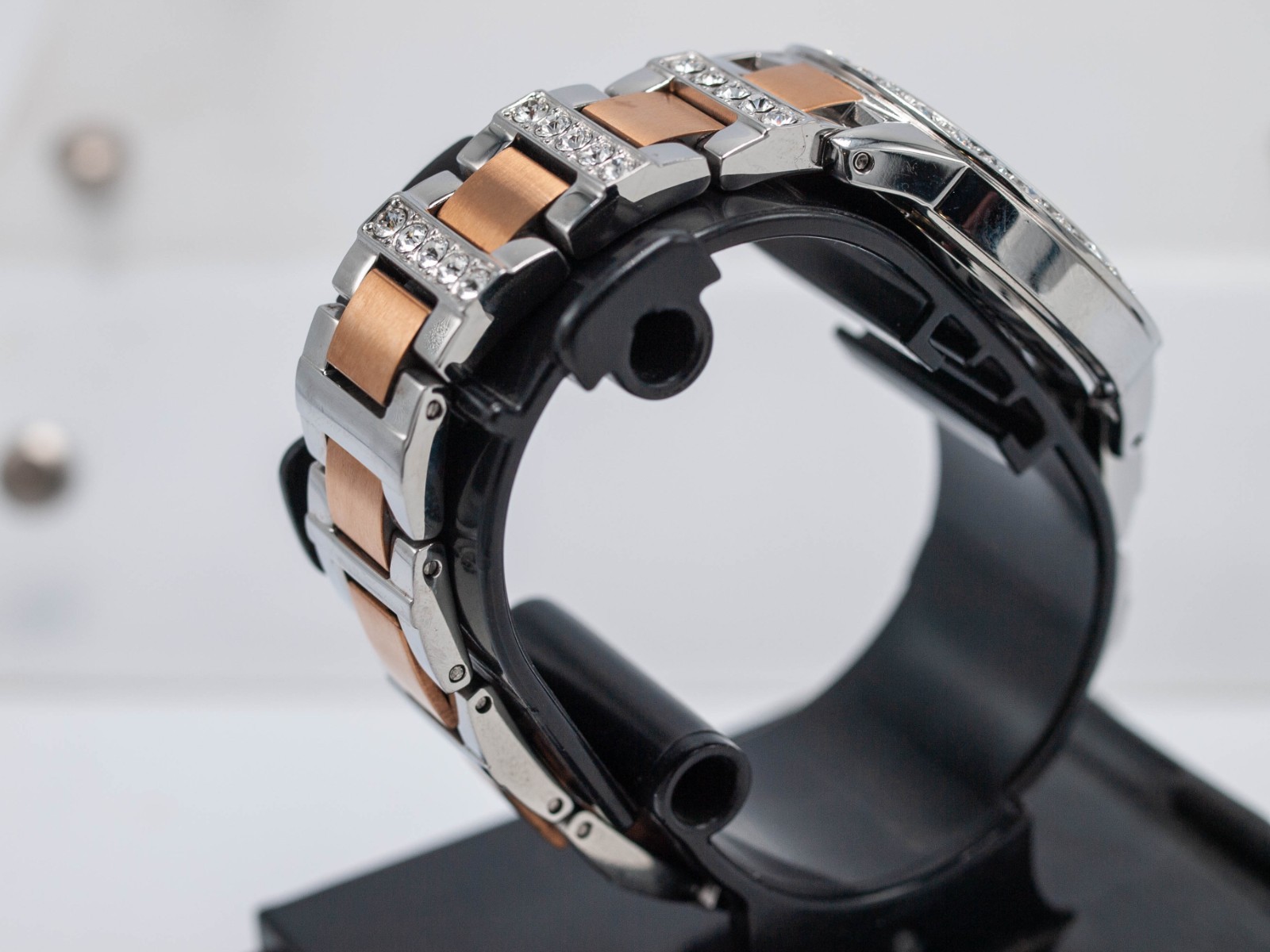 Fossil Jesse ES3622 Women’s 34mm Quartz Rhinestone Bracelet Watch