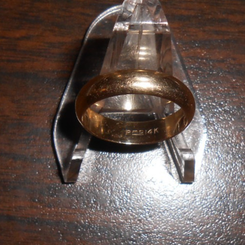 14KT SIZE 8.25 WIDE BAND -5.11 GRAMS -3.29 dwt – PRE-OWNED MARKED PMS