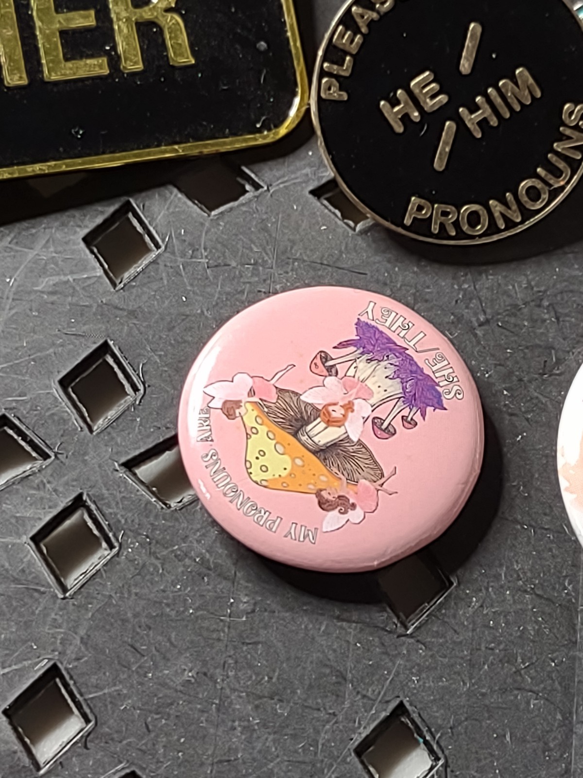 Lot Of Pronoun Themed Pin And Pin Back Buttons Pronoun Lot STBAS