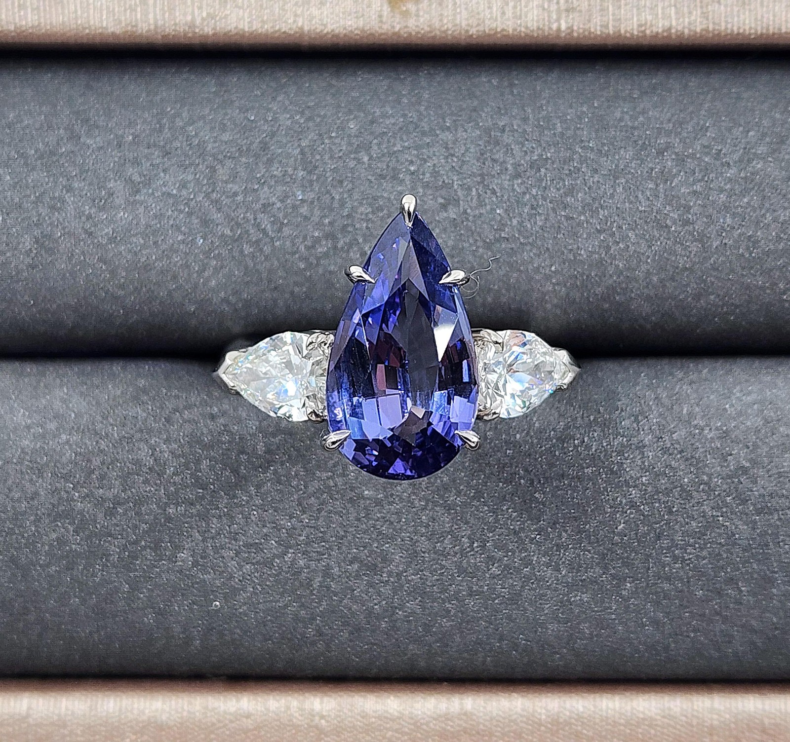 5.09 ct GIA Certified NH Color Change Sapphire & Diamond Ring