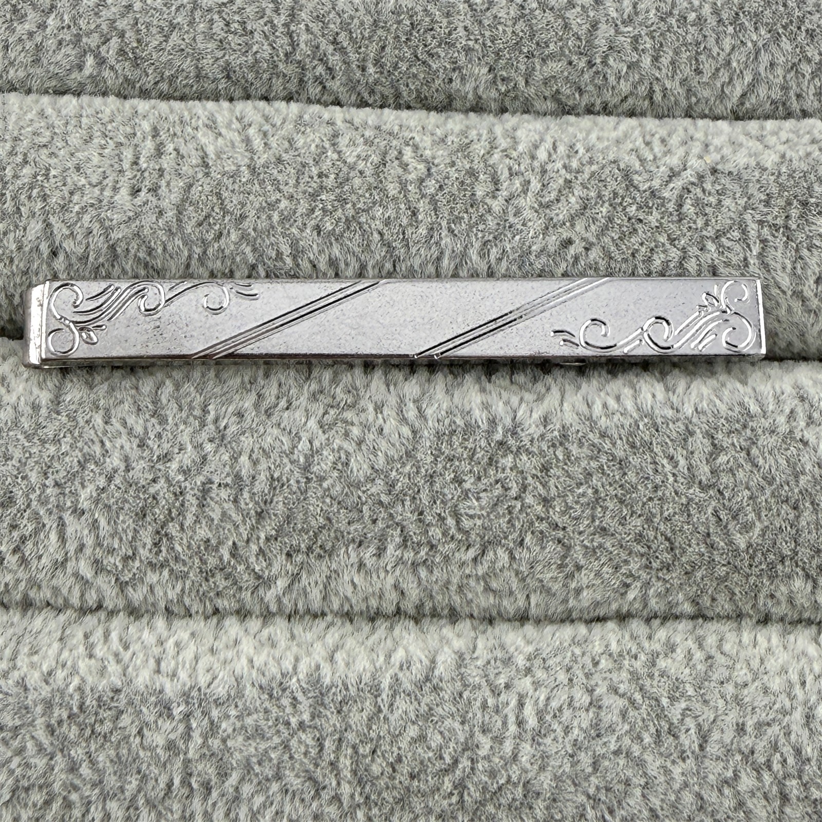 Vintage 1960s Anson Engraved Scroll Work Silver Tone 2.25″ Tie Bar Clip #65026