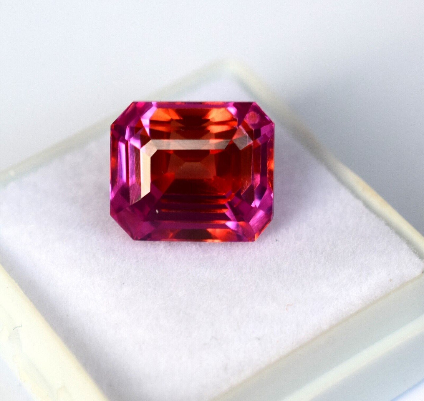 Flawless Natural Sapphire (Pitambari) Emerald Shape Certified 15.45 Ct Gemstone