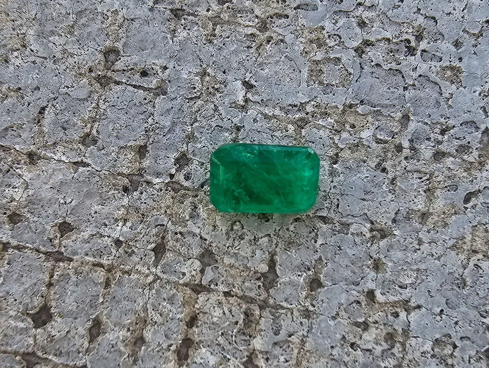 Emerald 6.9×4.7mm Emerald Cut Loose Gemstone!
