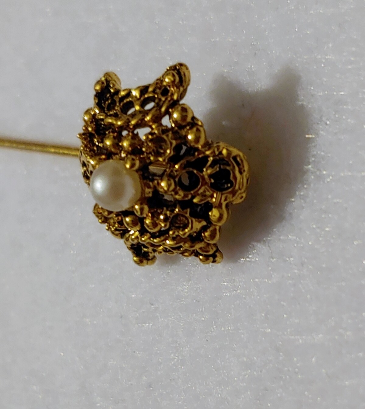 VERY NICE – Great Textured Gold Tone Faux Pearl Stick Pin – 2 1/8 in LONG