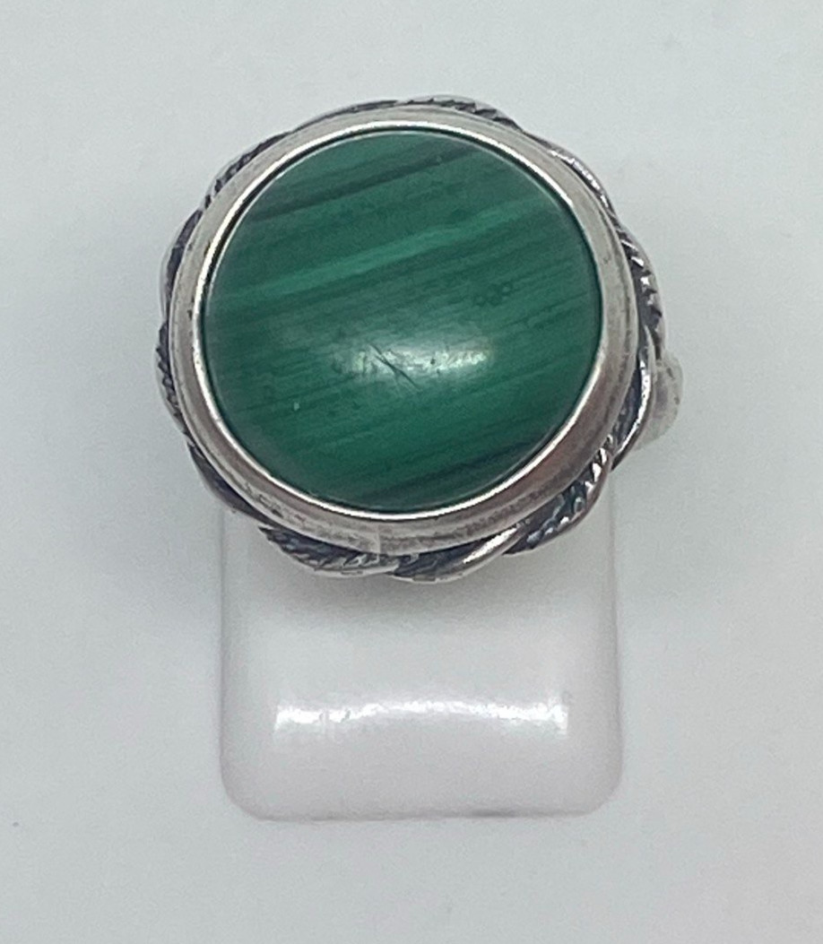 Vintage USSR cupronickel ring. Size 7.5. Weight 5.92 g. Women’s jewelry.