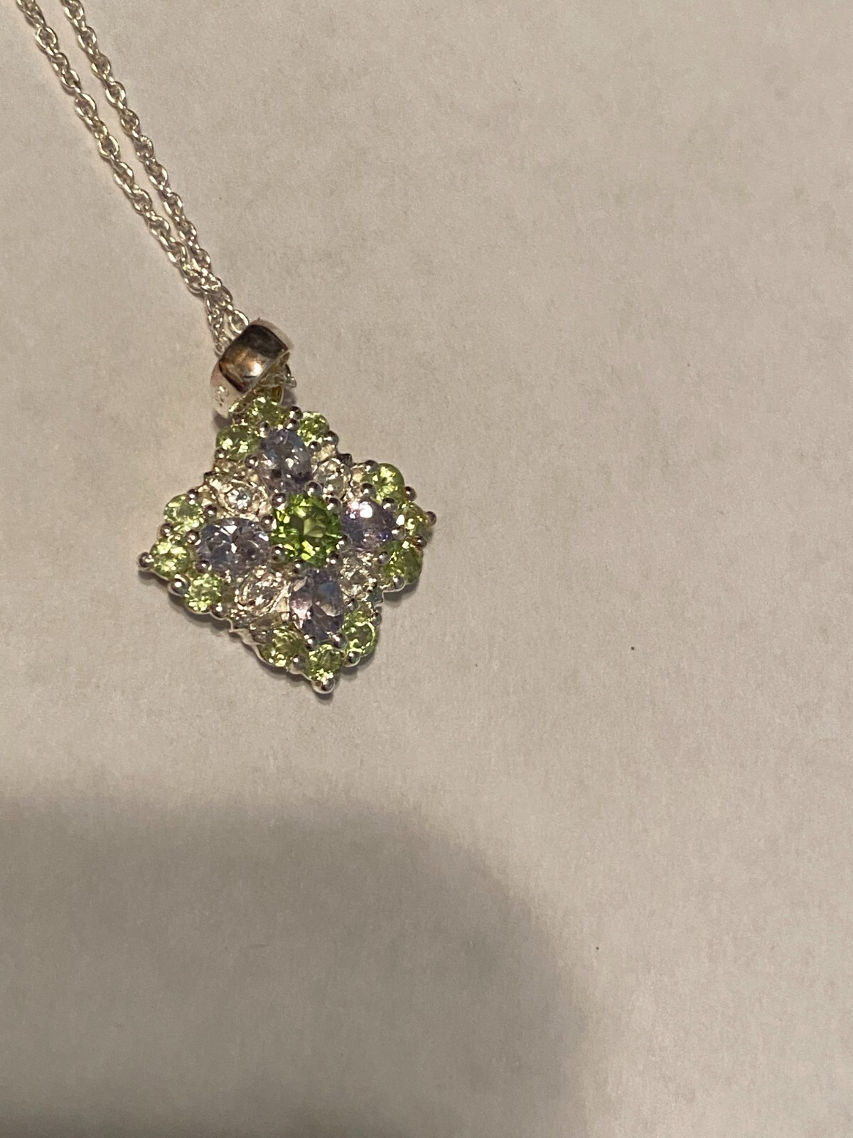 Wonderful Necklace with 1.90ctw Genuine Tanzanite brand new in box 18 inches