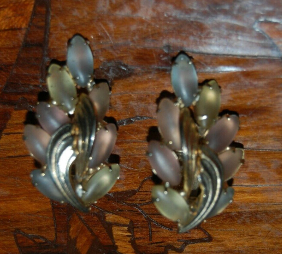 ELEGANT VTG MCM MULTI COLORED PASTEL FROSTED CRYSTALS EAR CLIMBERS CLIP EARRINGS