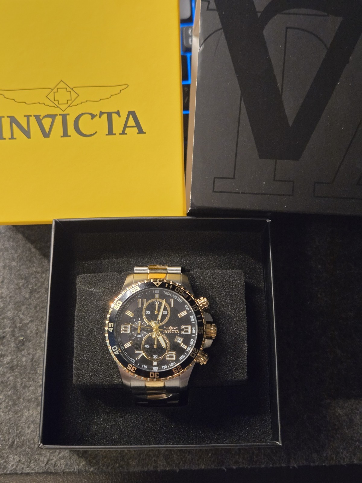 New – Invicta Specialty Mach Gala Men’s Watch – 48mm, Gold, Steel (69814)