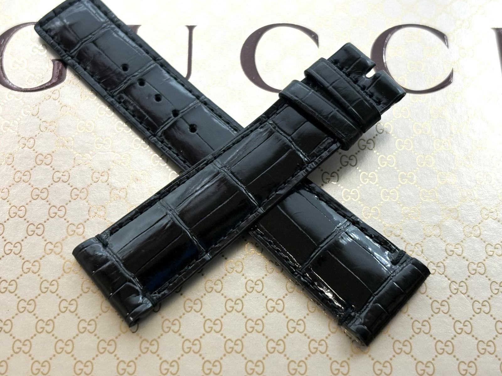 GENUINE GUCCI Alligator Glossy Black Watch Strap 21mm/18mm NEW Without Buckle