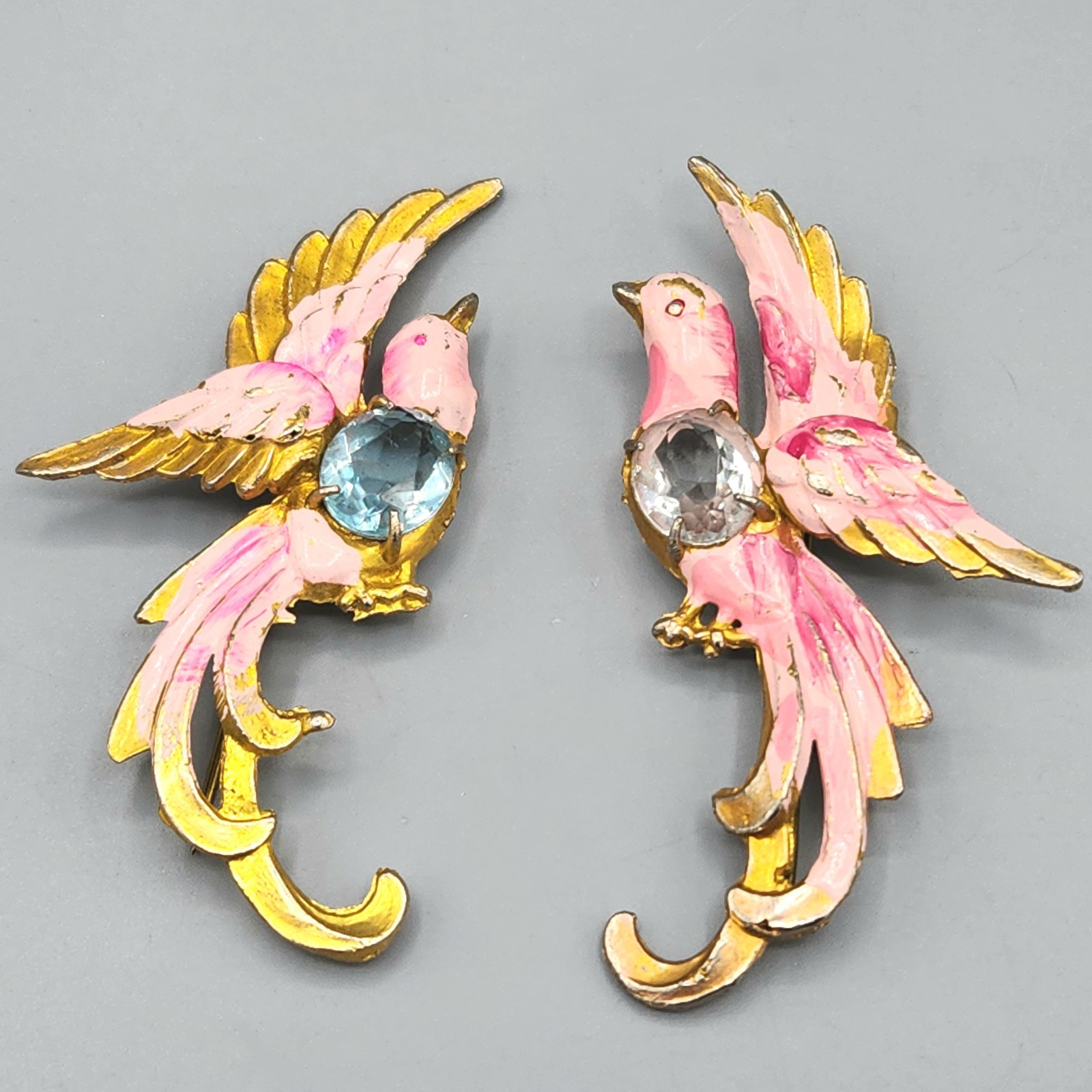 Set of 2 Fred Gray Pink Painted Clear Blue Faceted Glass Love Birds of Paradise