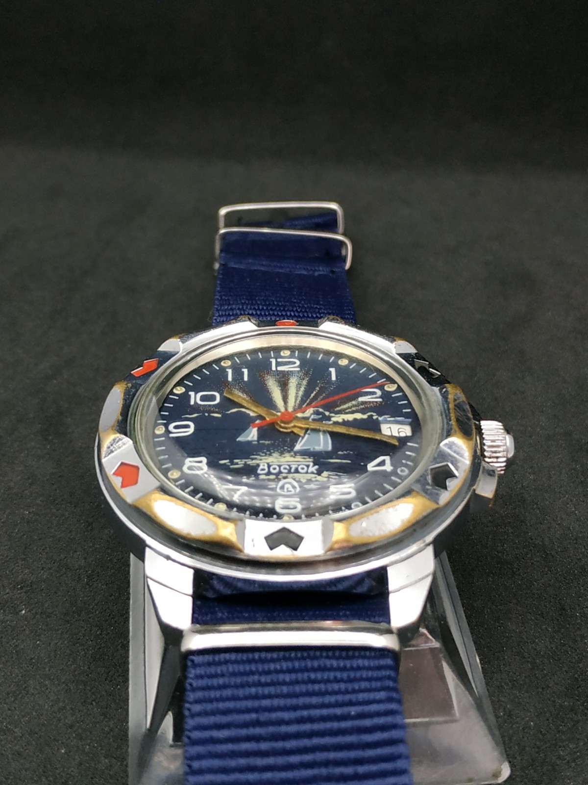 Russian Men’s Watch Vostok Komandirskie Sailboat Mechanical USSR Soviet Vintage