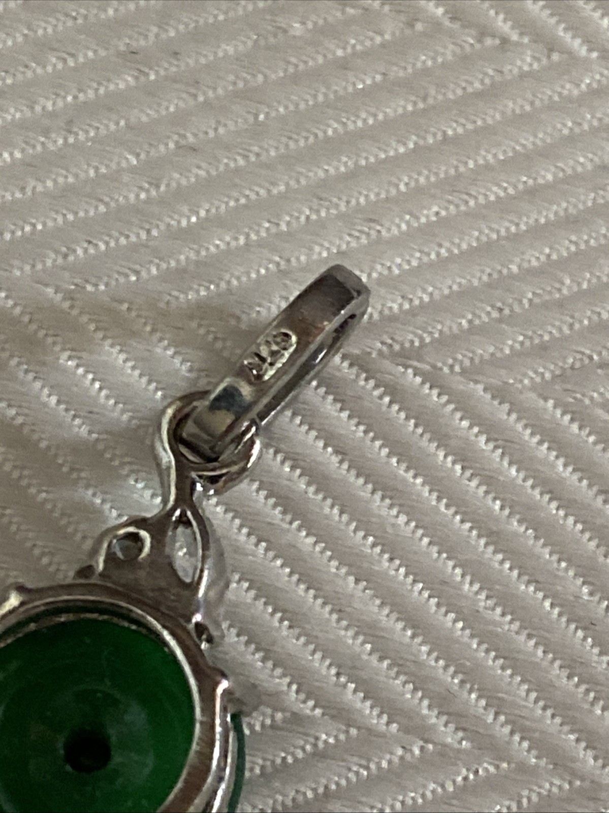 Designer Beautiful Sterling Silver Small Wafer Jade White Saphire Pendant