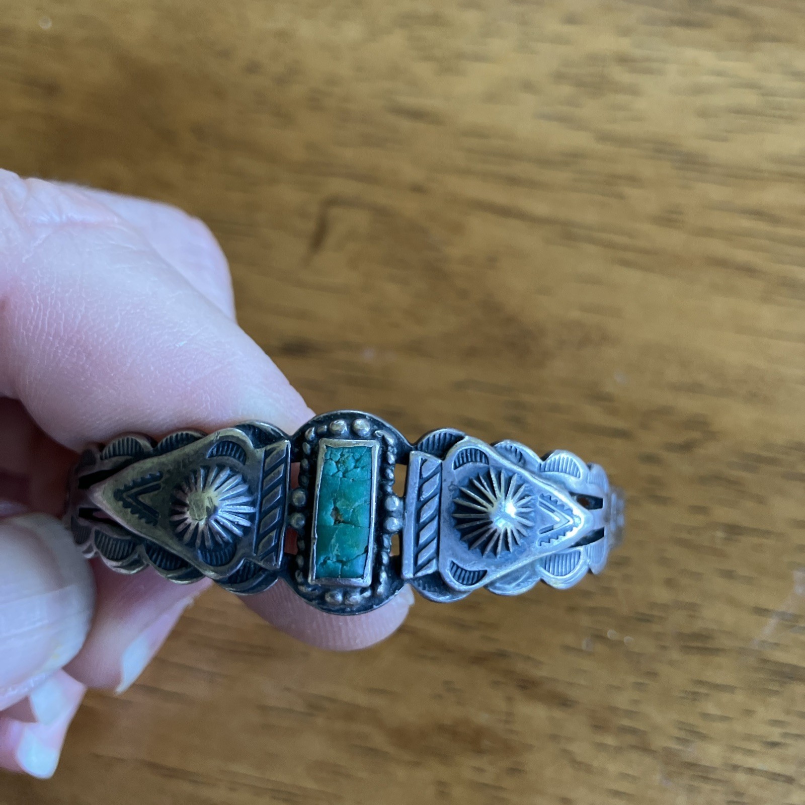 Vintage Fred Harvey Era Sterling Silver Turquoise Cuff Bracelet Feather Arrow