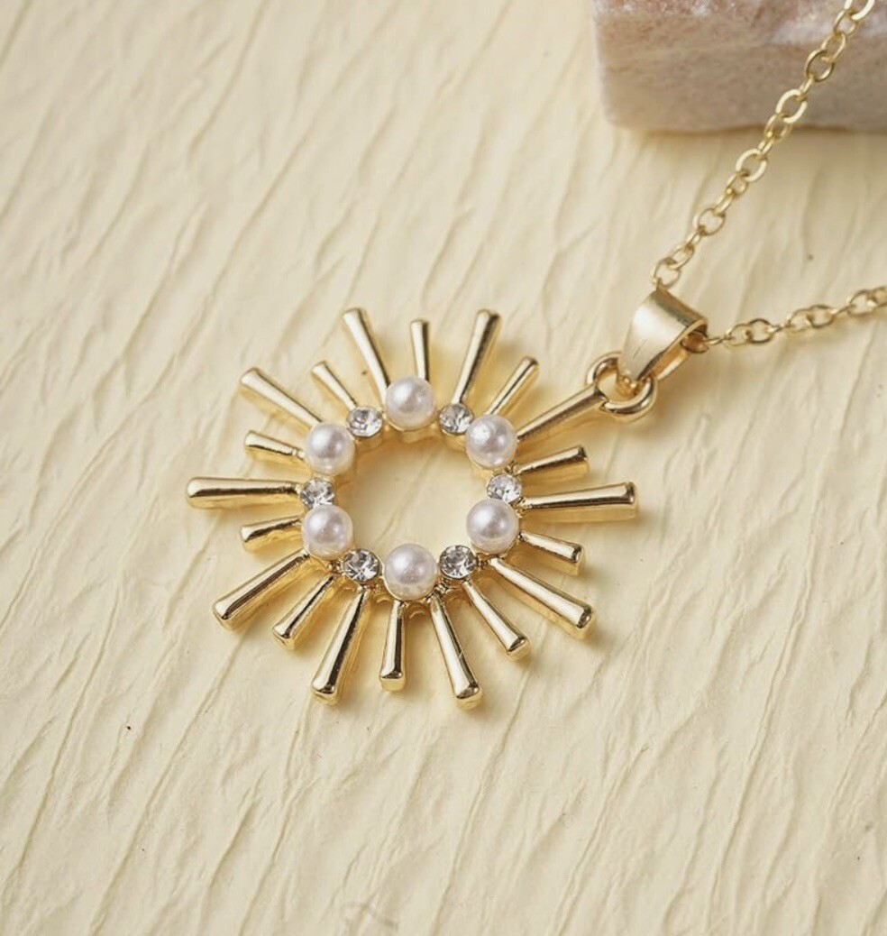 Fashion Fun Sunburst Gold tone with White Pearl style Beads 18”