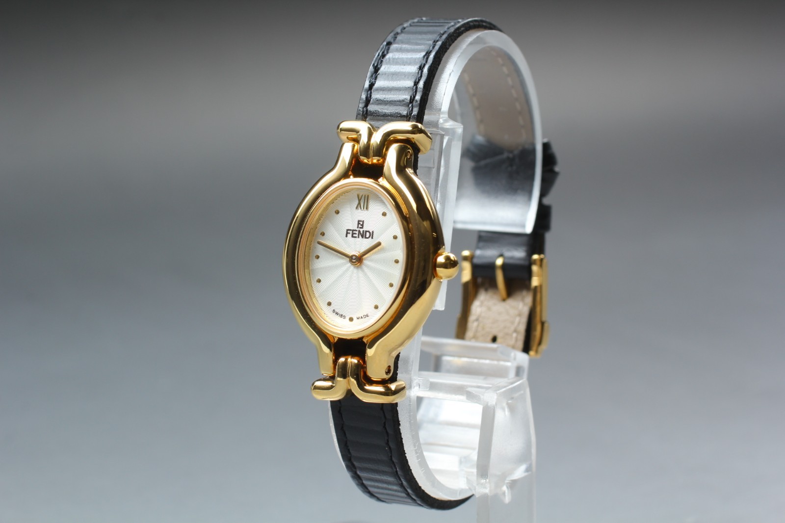 MINT w/ Box FENDI 640L Change Belt 9 Colors Gold Quartz Womens Watch From JAPAN