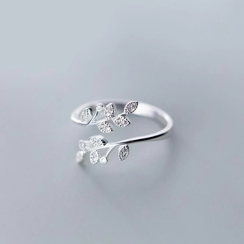 Leaf Branch Design 0.12CT Round Lab-Grown Diamond Women’s 950 Platinum Wrap Ring