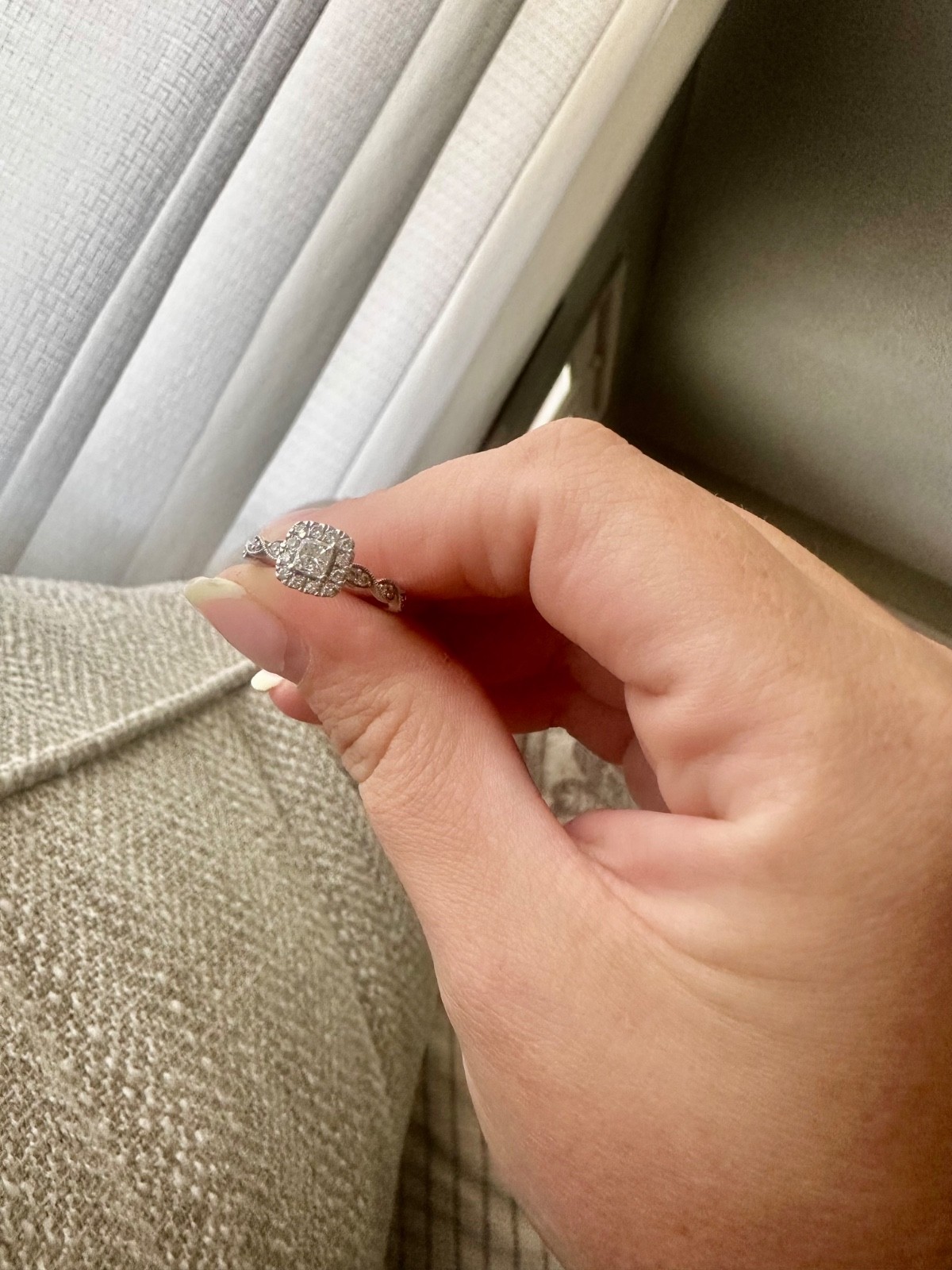 Authentic Zales Diamond Engagement Ring. 14k White Gold Diamond Halo.