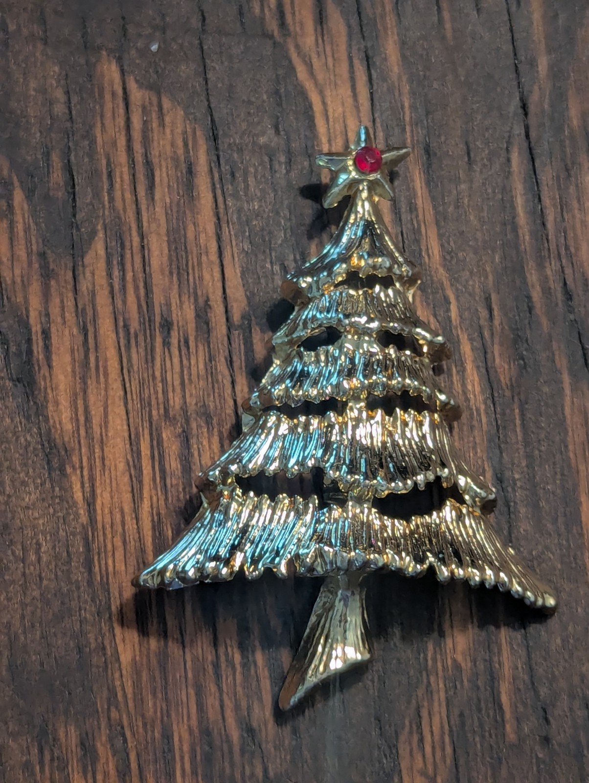 Gold Tone Christmas Tree Brooch Pin Red Rhinestone Star Topper Holiday