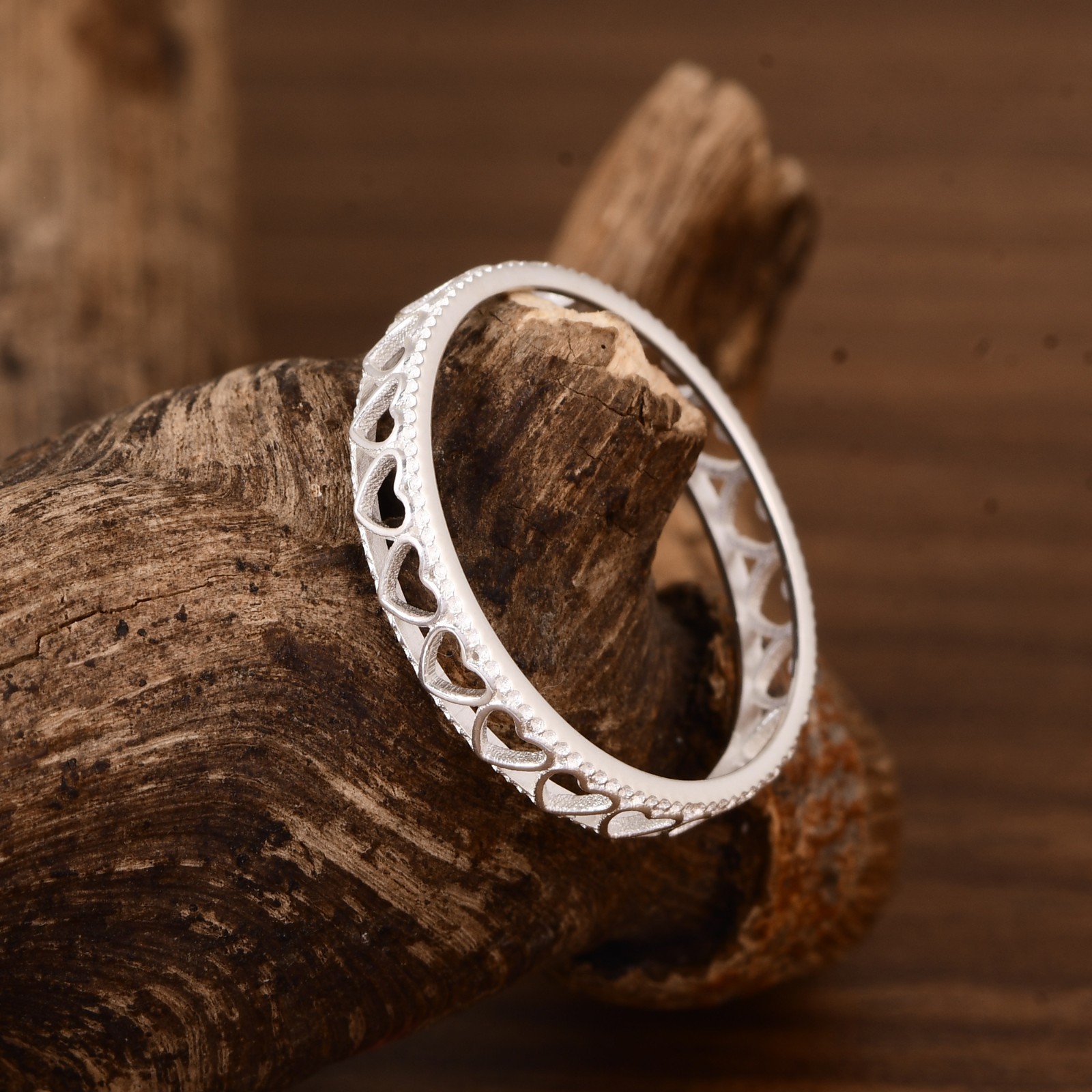 925 Sterling Silver Heart Eternity Ring Cutout Band Womens Wedding Promise