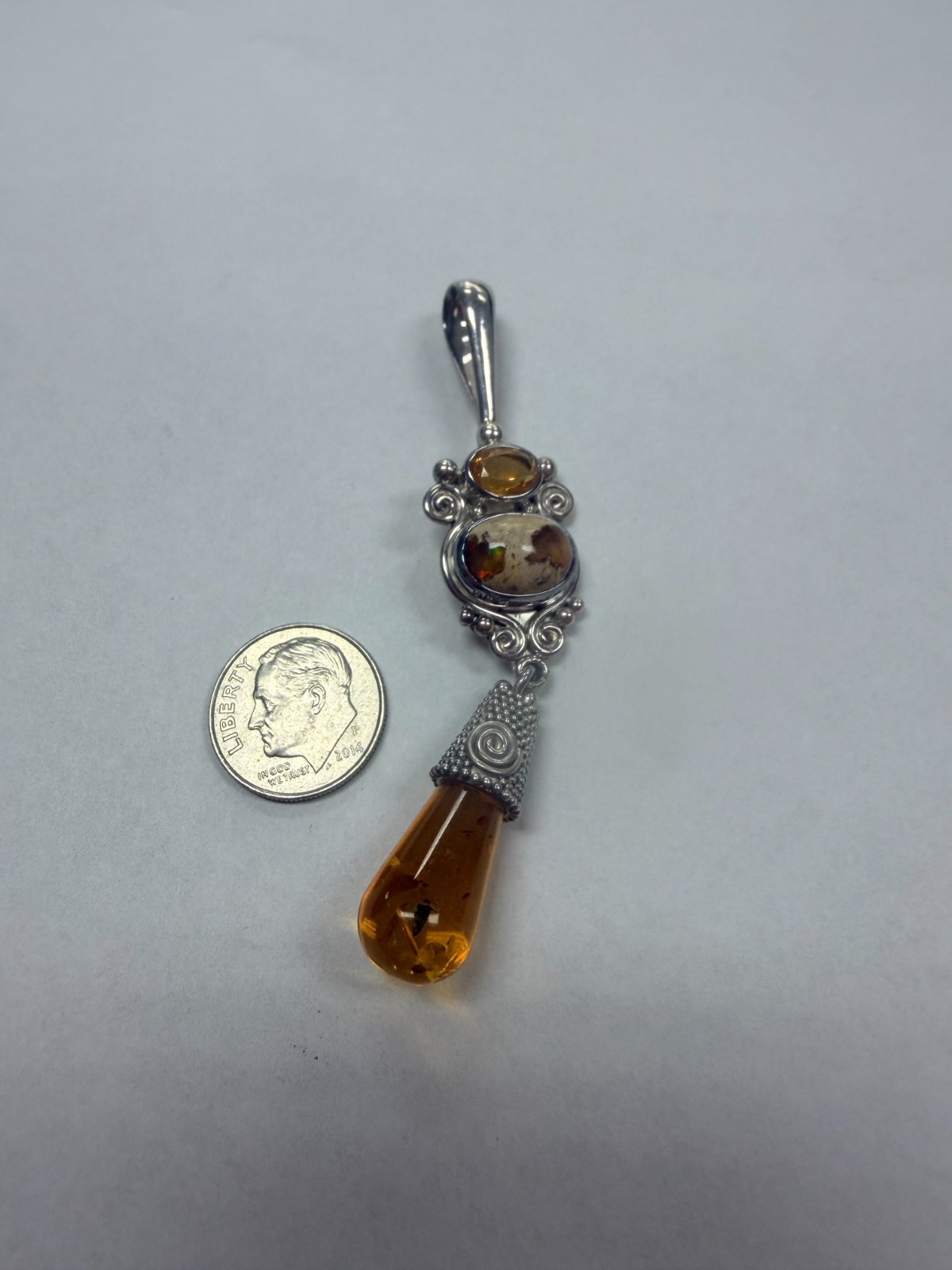 SAJEN Sterling Silver Pendant with Amber Stones [076DuW]