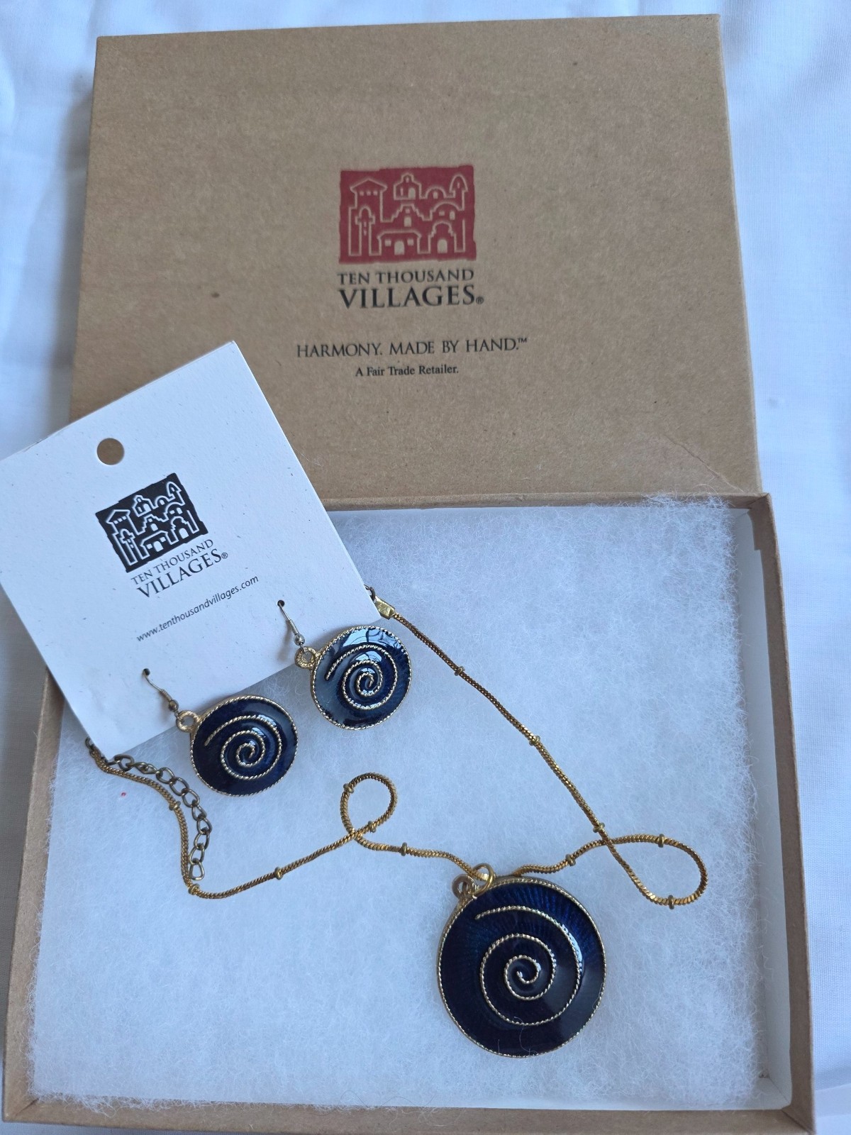 Ten Thousand Villages Necklace & Earrings
