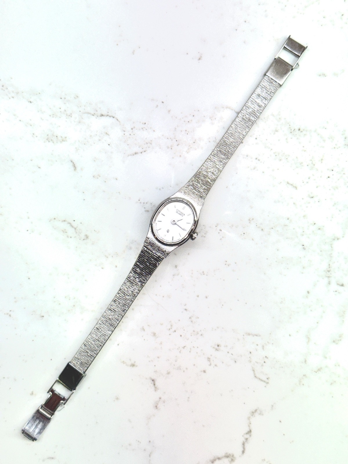 Citizen 3220 17mm Dress/Formal Textured Silver Tone Bracelet -New Battery-