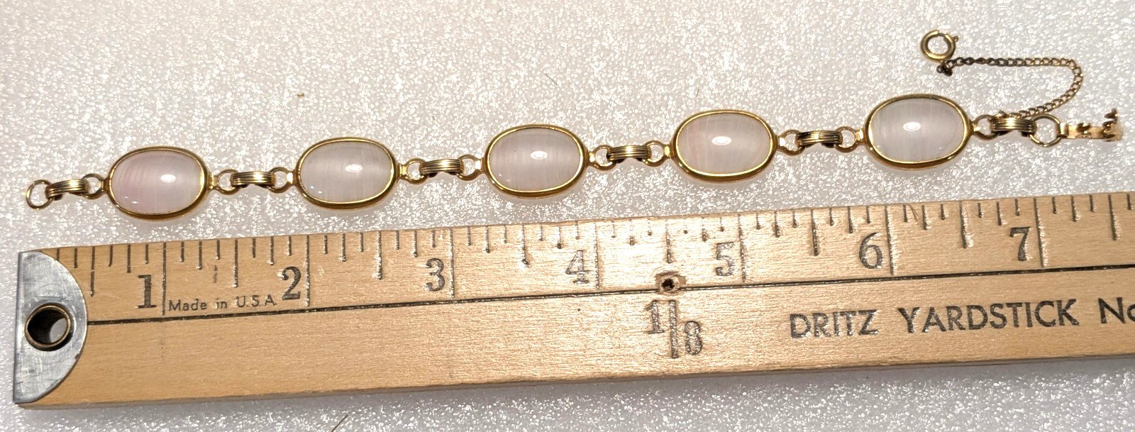 1960’s Sarah Coventry Pink Shadows link bracelet pink& white glass cabochons B44
