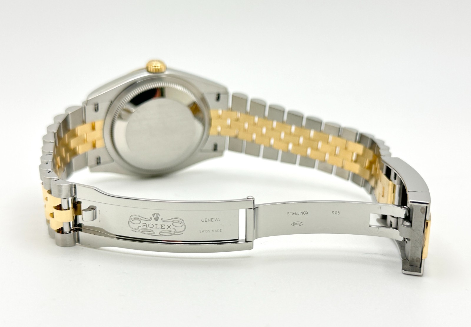 2025 Rolex Datejust 126233 36mm Champagne Dial 18K Gold Steel Box Paper Jubilee