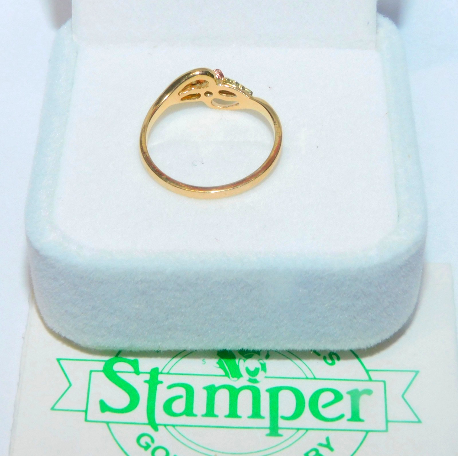 Black Hills Gold 10k Stamper Rose Leaf Ring Size 6