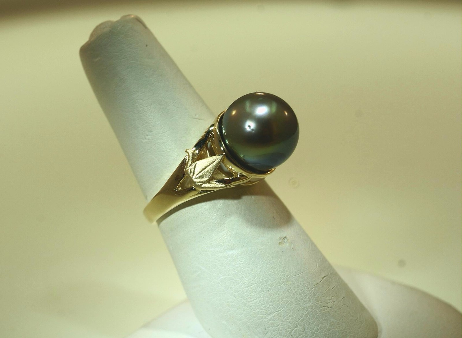 Hawaiian 14k Yellow Gold 11.6mm Tahitian Pearl Sadako Origami Peace Crane Ring