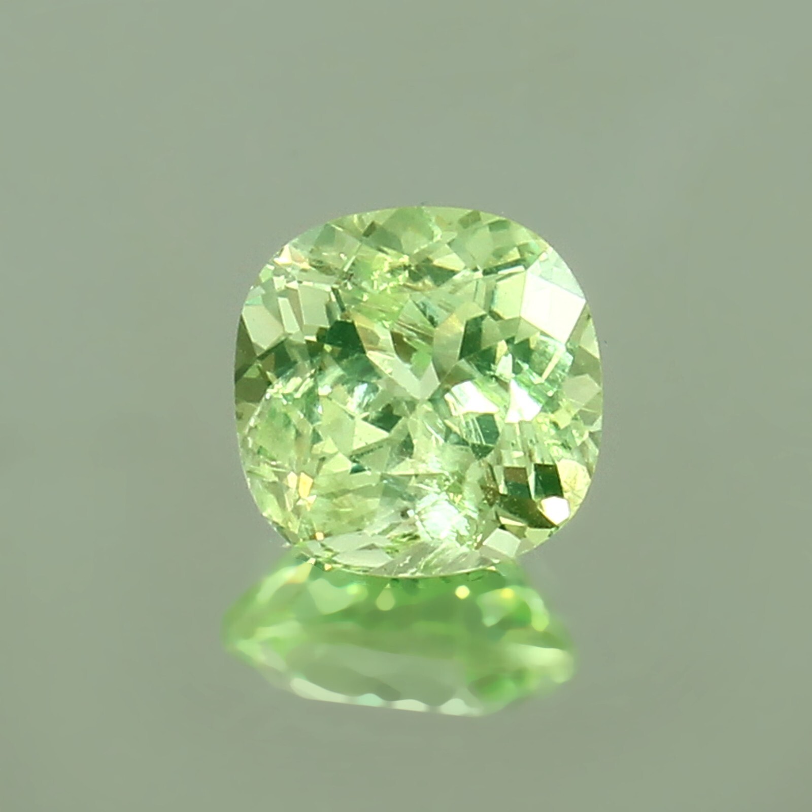 AAA Superb 8x8MM Natural Flawless Ceylon Chrysoberyl Cushion Loose Gemstone Cut