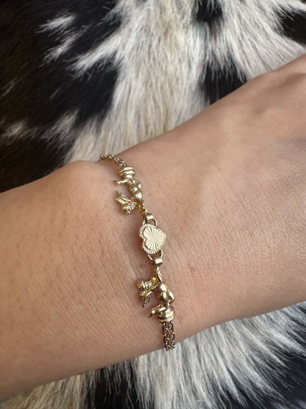 😇 7.25″ 14K Yellow Gold Cherub Angels Engine Turned Heart Bracelet 2.82 Grams