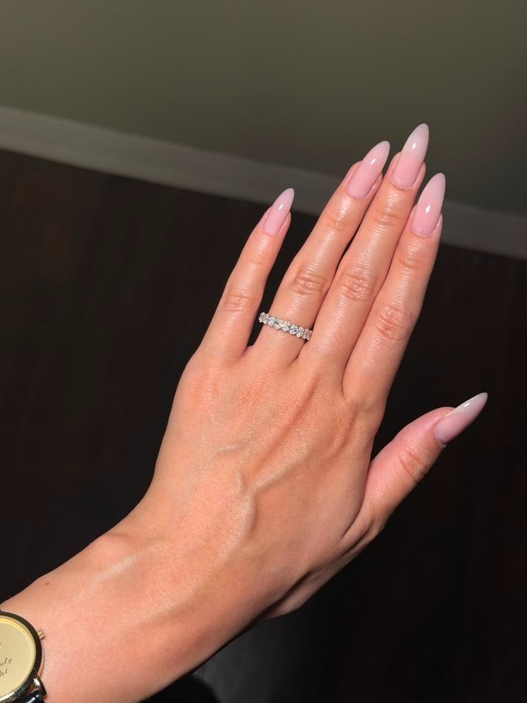 Brand new wedding band, Oval 1.0 carat, halfway, 18K white gold