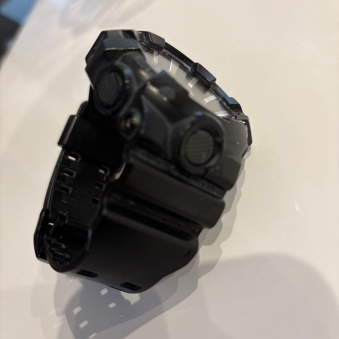 CASIO G-SHOCK GA-700 black watch