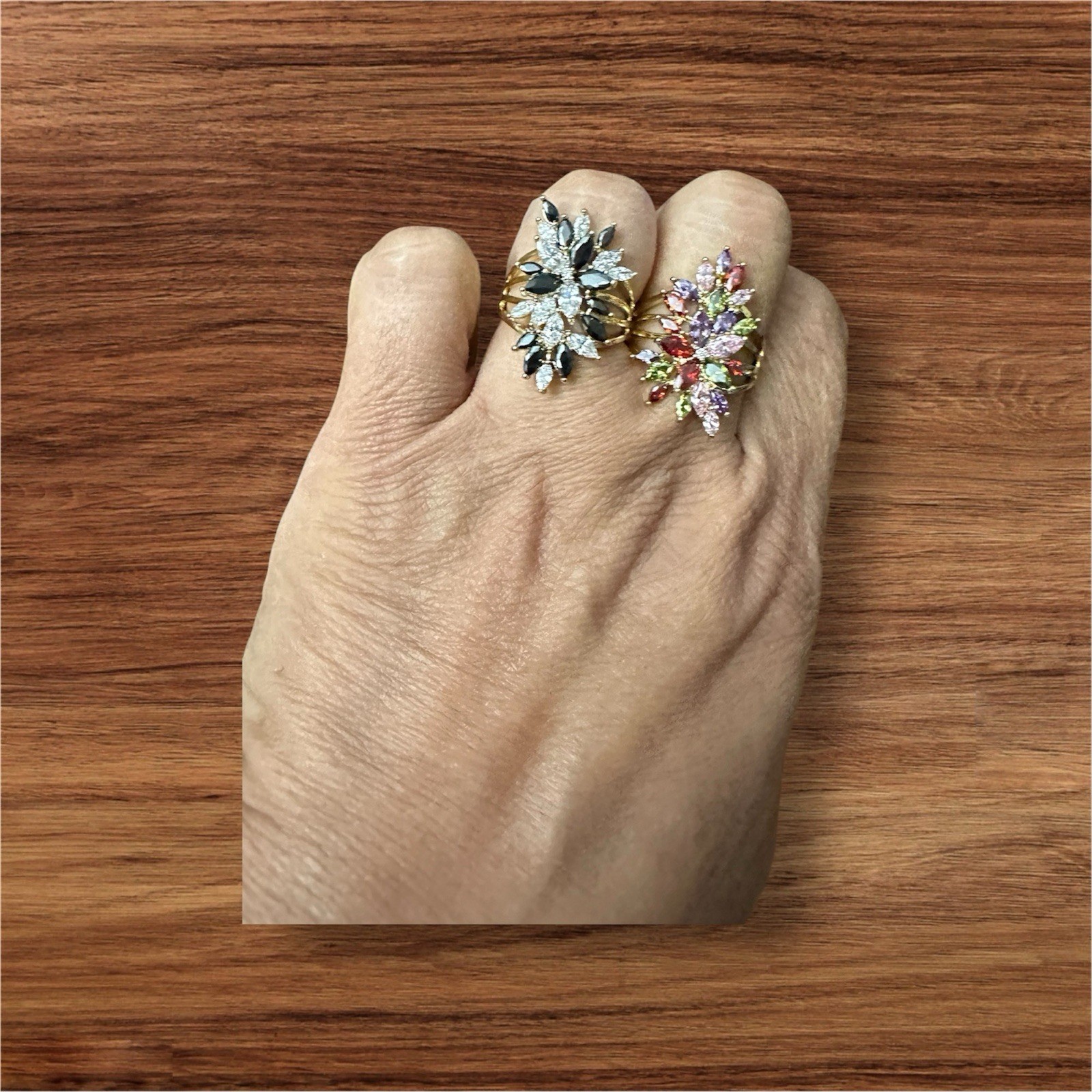 None fade Crystal Cluster Flower Cocktail Ring, Marquise Black Stones, free size