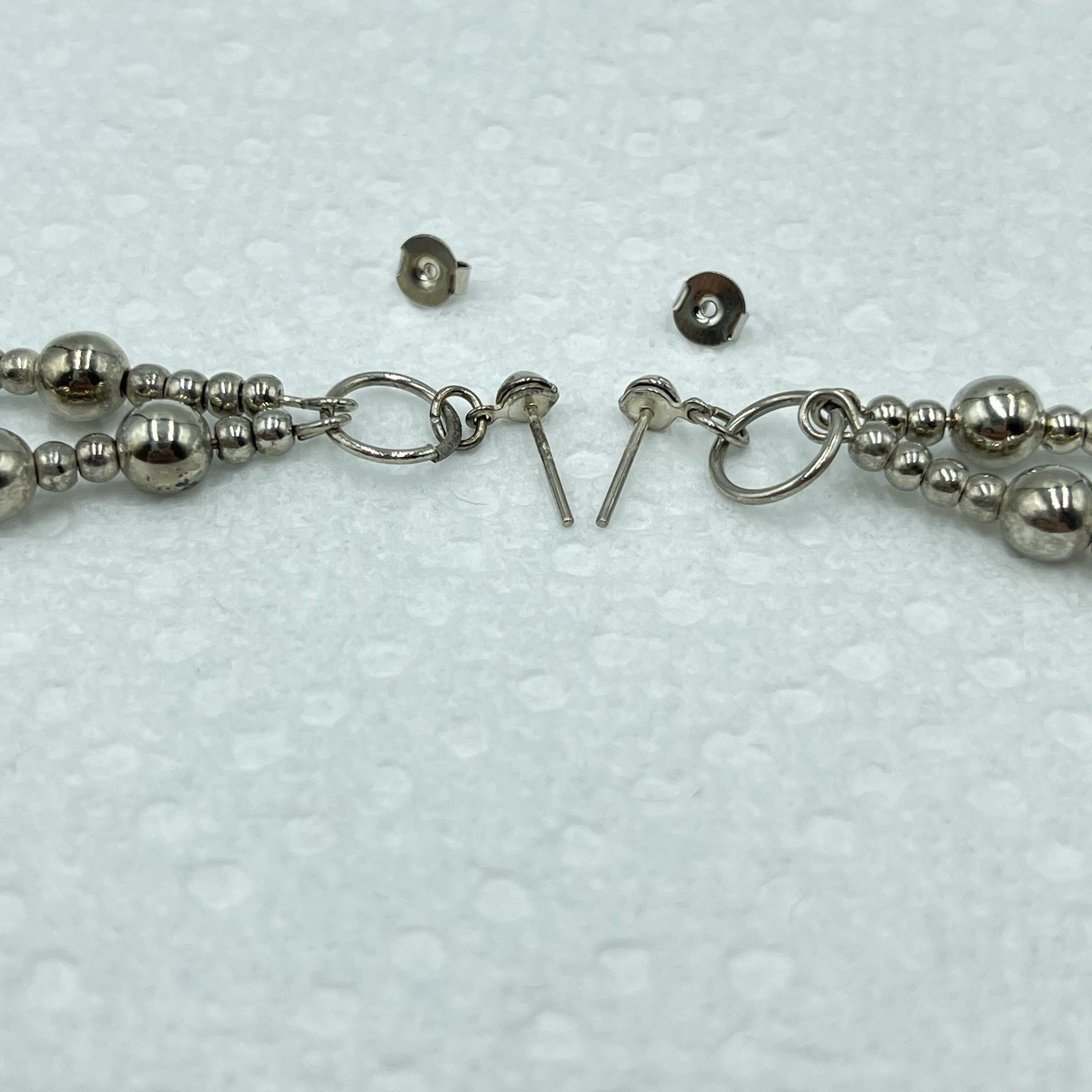 Dangle Pierced Earrings Silver Tone Ball/Beaded