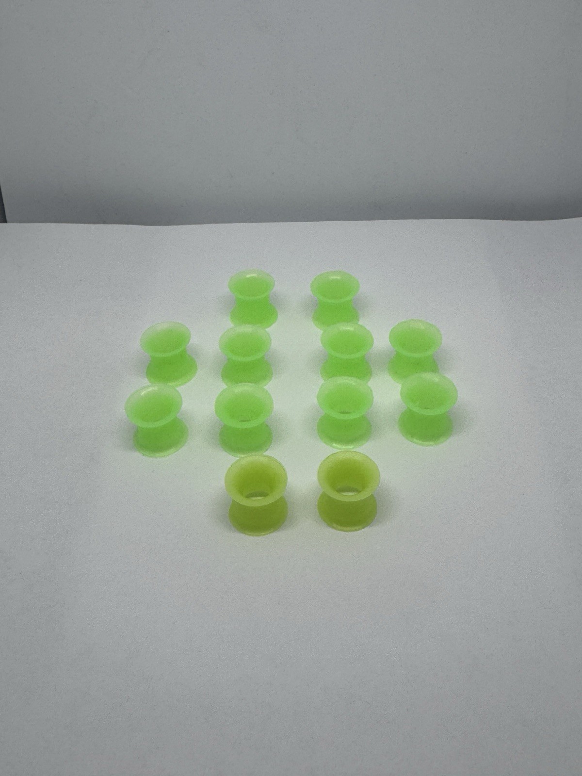 6 Pair 00g 10mm Silicone Gauges Long Wearable Tunnels 9mm Neon Green Neon Yellow