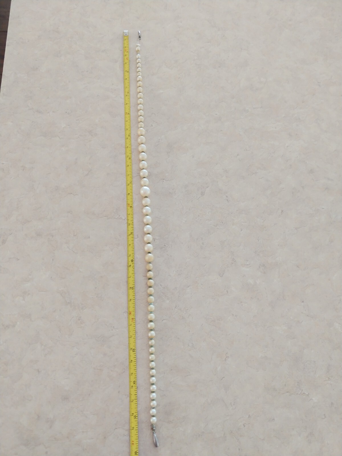 Pale Faux Pearl Choker Single Strand Necklace Vintage 1930s 40s Jewelry 16″in