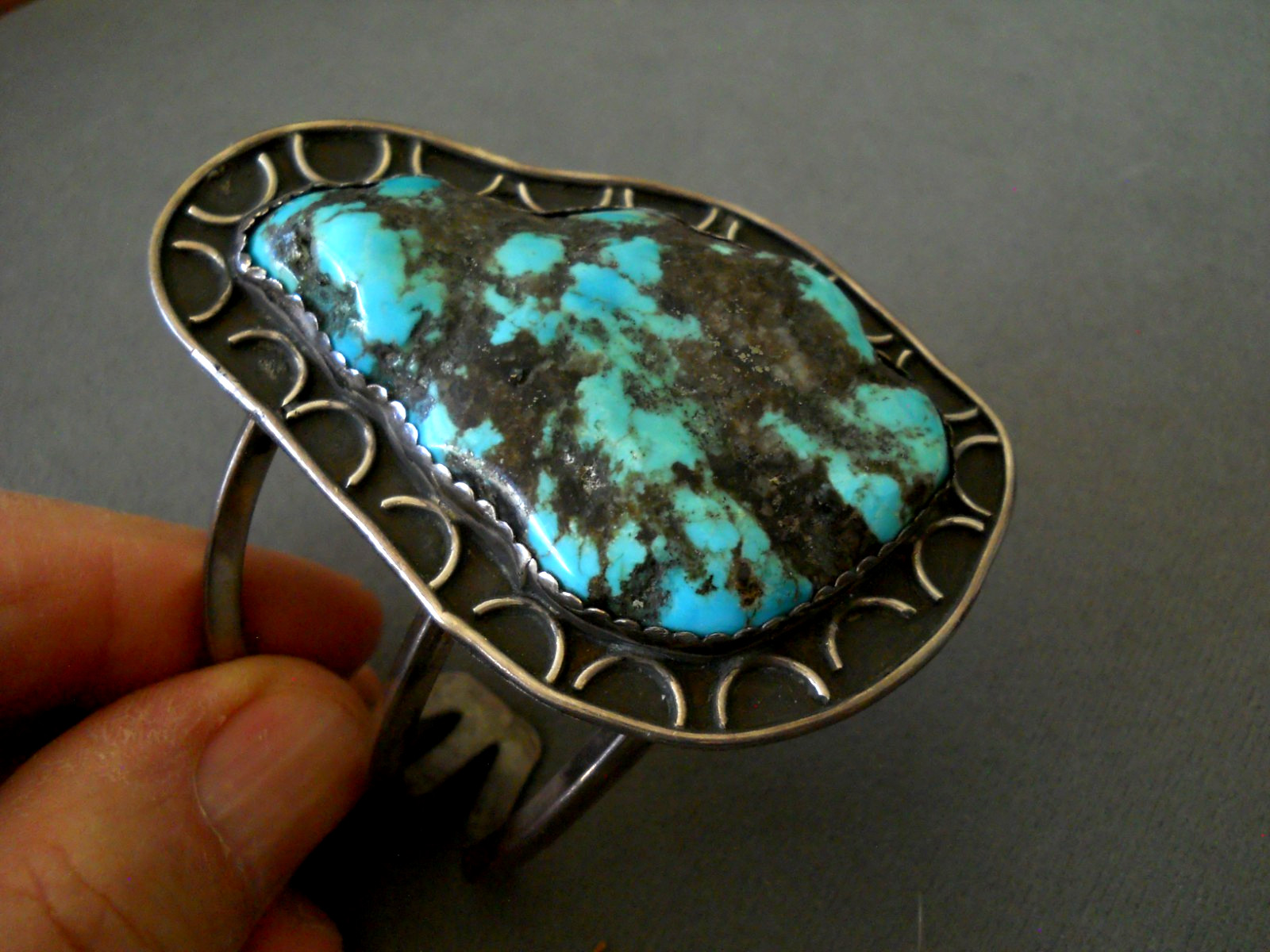 Native American Navajo Rich Blue Turquoise Nugget Sterling Silver Cuff Bracelet